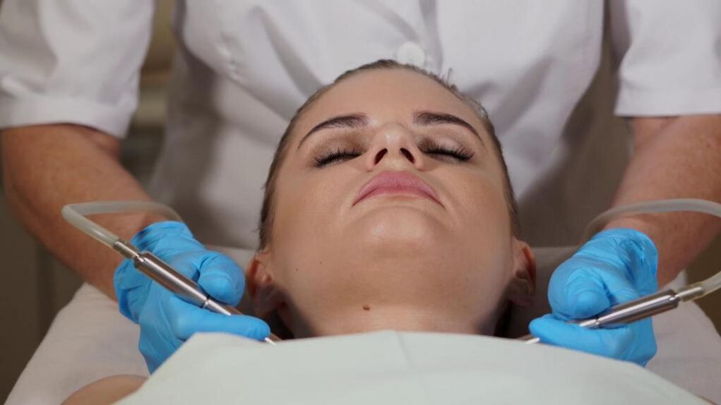 Microtas por rexuvenecer a cara
